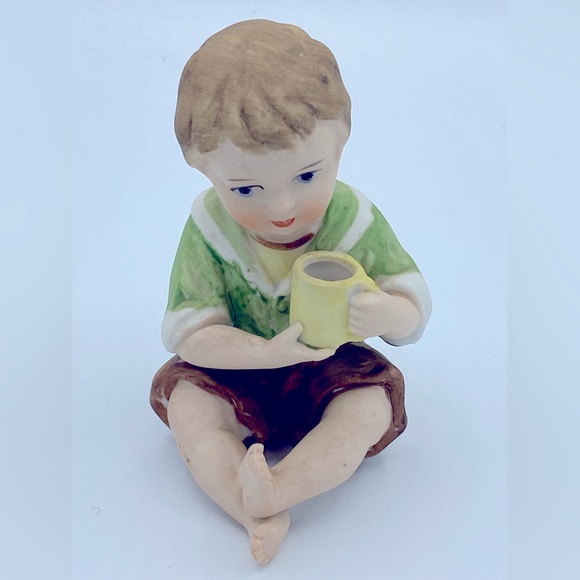 Adorable Vintage ARDCO Dallas/Japan Piano Baby Boy Bisque Figurine Signed 4 1/2” - Picture 9 of 9